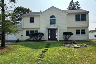 4 Rutledge Rd, Natick, MA 01760 - Photo 1