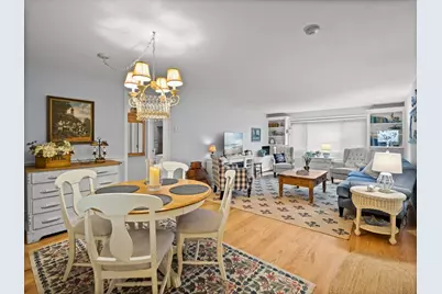 14 Hallmark Gdns #3, Burlington, MA 01803 - Photo 1