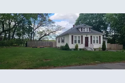 42 Lakeside Dr, Shrewsbury, MA 01545 - Photo 1