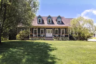 25 Chester St, Seekonk, MA 02771 - Photo 1