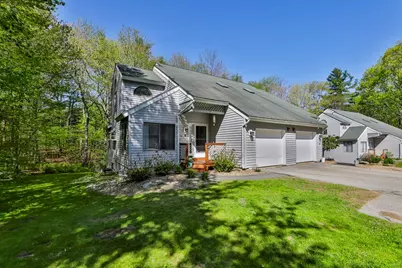 8 Overlook Dr #8, Atkinson, NH 03811 - Photo 1