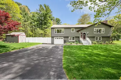 4 Pleasantview Ave, Tyngsborough, MA 01879 - Photo 1