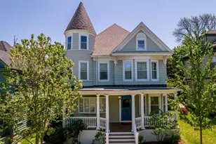 42 Pearl St, New Bedford, MA 02740 - Photo 1