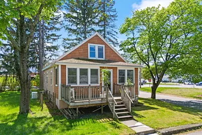 206 Pleasant St, North Andover, MA 01845 - Photo 1