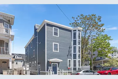 128 Hamilton St #2B, Boston, MA 02125 - Photo 1