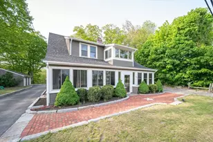 272 County St, Seekonk, MA 02771 - Photo 1