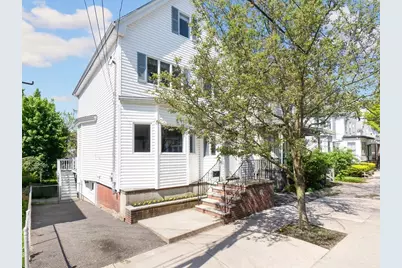 194 Springvale Ave, Everett, MA 02149 - Photo 1