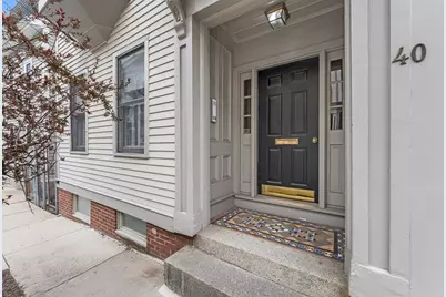 40 Pearl St #1, Boston, MA 02129 - Photo 1