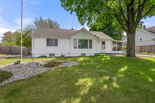 41 Pine Grove St, Springfield, MA 01119 - Photo 1