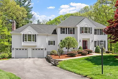 4 Plumwood Dr, Methuen, MA 01844 - Photo 1