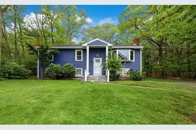 72 Westfield Dr, North Attleboro, MA 02760 - Photo 1