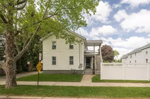 9 Sherman St, Westfield, MA 01085 - Photo 1