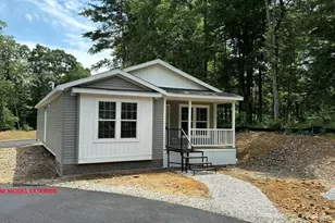 16 Pinrock Dr, Sturbridge, MA 01566 - Photo 1