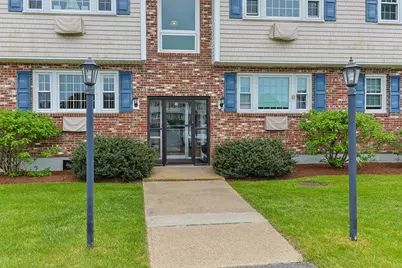 18 South St #1-2, Dennis, MA 02639 - Photo 1