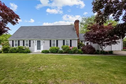 1372 Gardners Neck Rd, Swansea, MA 02777 - Photo 1