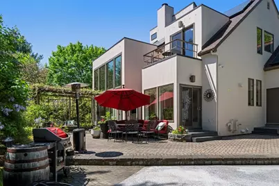 17 Juniper Ln, Framingham, MA 01701 - Photo 1