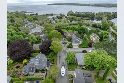 31 Main St, Mattapoisett, MA 02739 - Photo 1