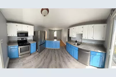 890 Southern Artery #2, Quincy, MA 02169 - Photo 1