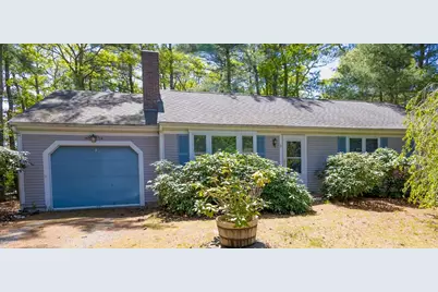 8 Holiday Ln, Sandwich, MA 02563 - Photo 1