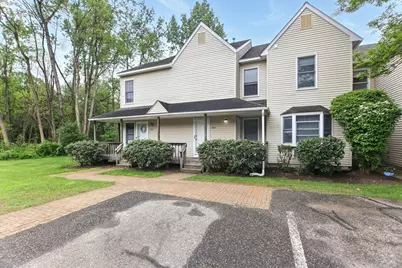 59 Castlegate Dr. #B, Springfield, MA 01129 - Photo 1