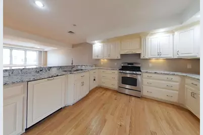 109 Farwell St #109, Newton, MA 02460 - Photo 1