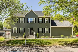 82 Davenport St, Springfield, MA 01119 - Photo 1