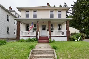 82 Worcester St, West Springfield, MA 01089 - Photo 1