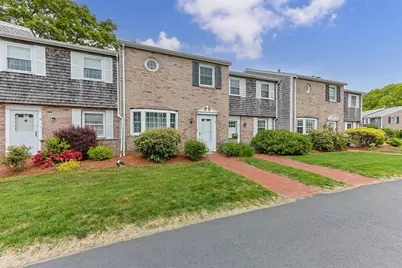 8 Louisburg Sq #8, Barnstable, MA 02632 - Photo 1