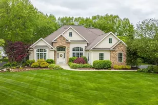 7 Brimfield Way, Westfield, MA 01085 - Photo 1