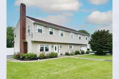 126 Lake St, Shrewsbury, MA 01545 - Photo 1