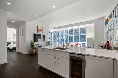 22 Liberty Dr #12I, Boston, MA 02210 - Photo 1