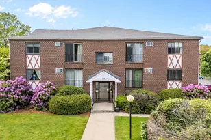 127 King St, Franklin, MA 02038 - Photo 1