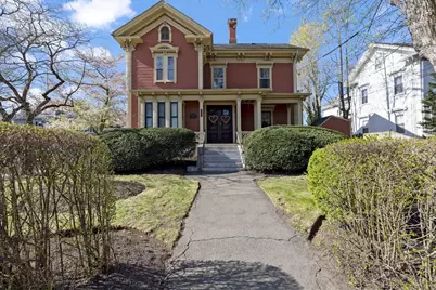 122 W Wyoming Ave #B, Melrose, MA 02176 - Photo 1