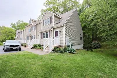 8 Heritage Dr #8, Medway, MA 02053 - Photo 1