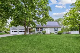 30 Lee St, Lancaster, MA 01523 - Photo 1