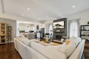 10 Wakefield Ave, Wakefield, MA 01880 - Photo 1