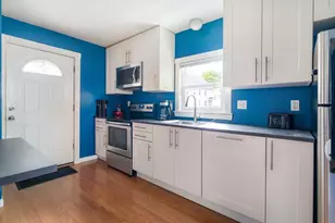 12 Cross St, Pepperell, MA 01463 - Photo 1