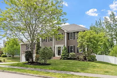 43 Blair Dr, Holden, MA 01520 - Photo 1