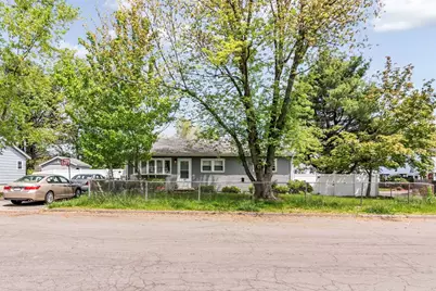 17 Barnard Rd, Lawrence, MA 01843 - Photo 1