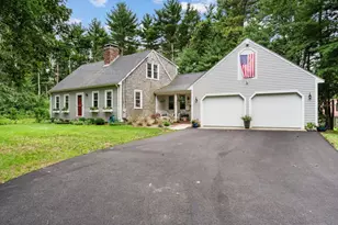 635 West St, Duxbury, MA 02332 - Photo 1