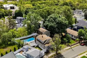 6 Henry St, Saugus, MA 01906 - Photo 1