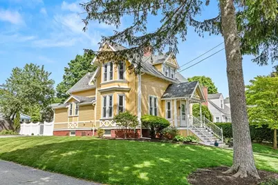 27 Brunswick Park, Melrose, MA 02176 - Photo 1