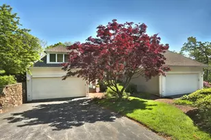32 Highwood Ln, Ipswich, MA 01938 - Photo 1