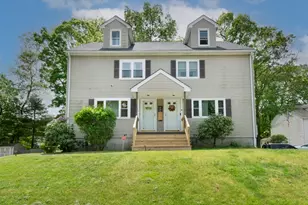 24 Penobscott Cir, Methuen, MA 01844 - Photo 1