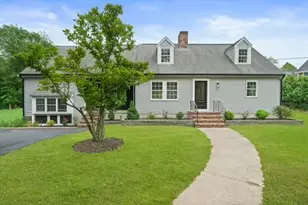 368 King St, Hanover, MA 02339 - Photo 1