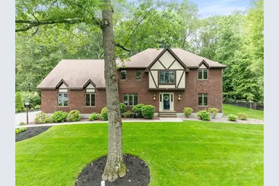 15 Saxon Ln, Shrewsbury, MA 01545 - Photo 1