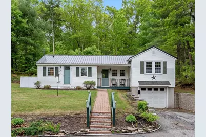 453 Mendon St, Uxbridge, MA 01569 - Photo 1