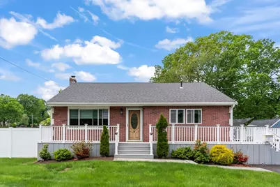 76 Maplewood Cir, Brockton, MA 02302 - Photo 1