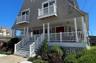 92 Manomet Ave, Hull, MA 02045 - Photo 1