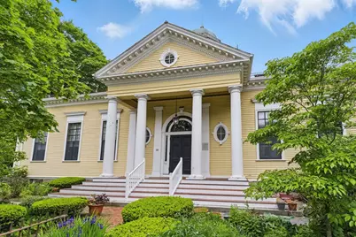 35 Nonantum St #E, Boston, MA 02135 - Photo 1